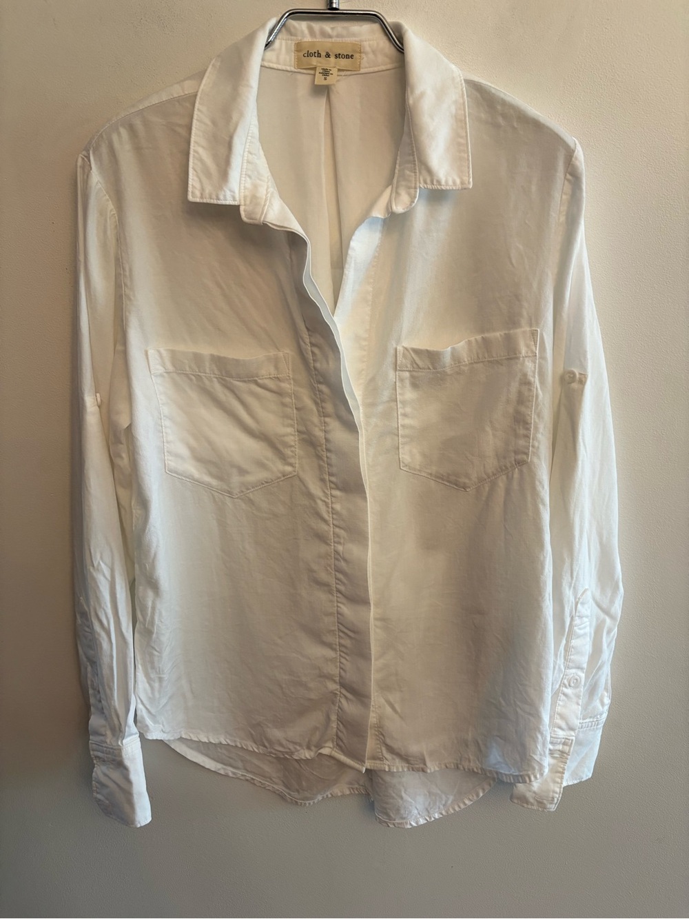 Anthropologie cloth & stone White Button-Down Pocket Shirt size Small